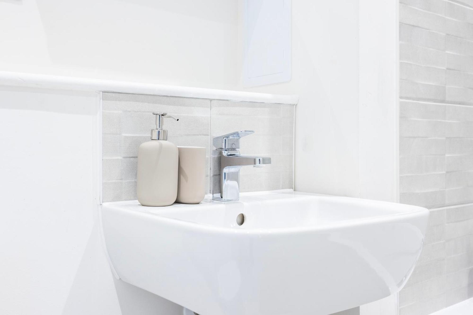 Brentwooddelight Apartment Bagian luar foto